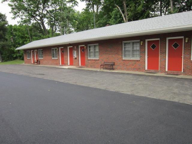 Cornwall-on-Hudson Cadet Motel מראה חיצוני תמונה