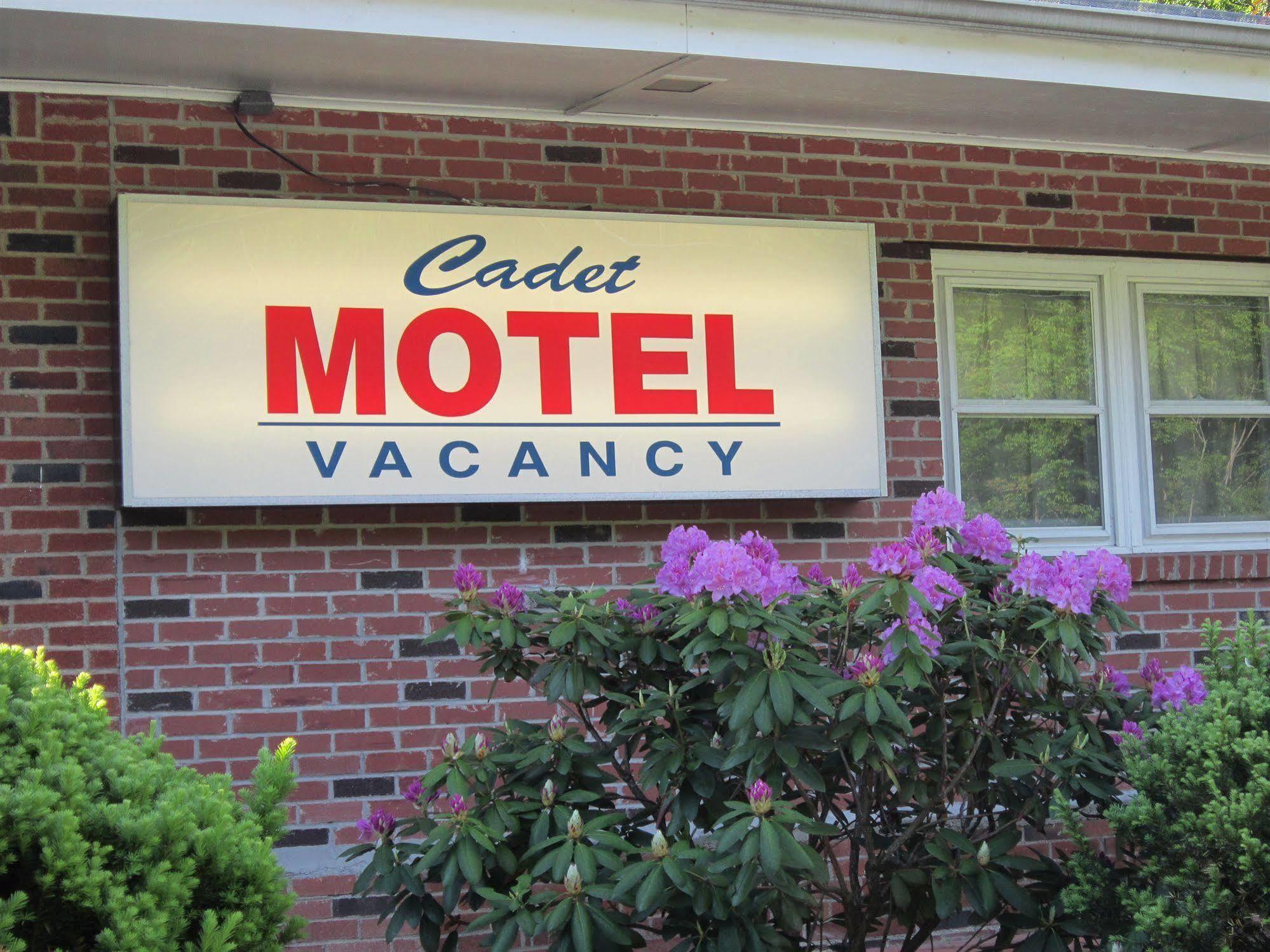 Cornwall-on-Hudson Cadet Motel מראה חיצוני תמונה